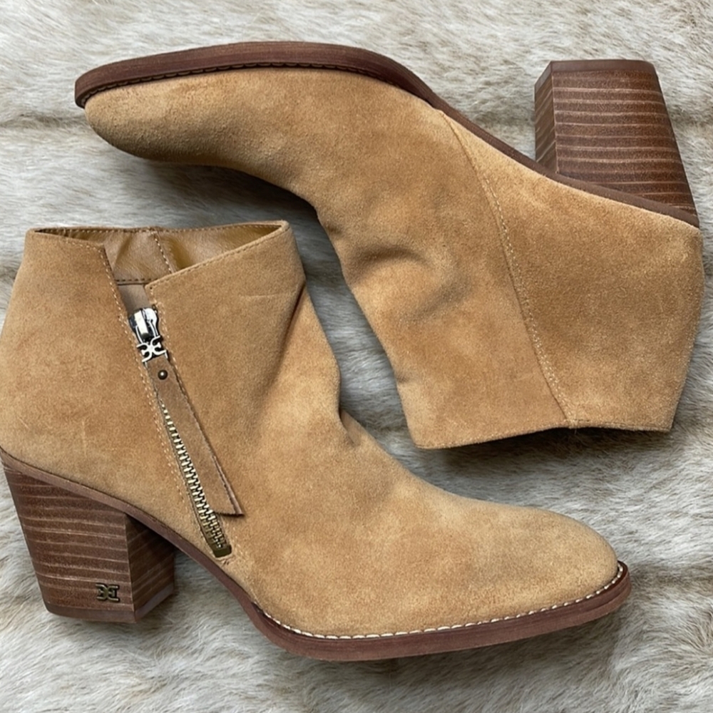 Women's Sam Edelman Macon Suede Ankle Bootie - Golden Caramel - Picture 2 of 10